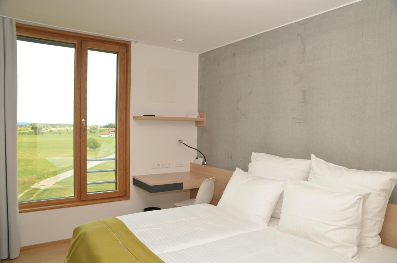 Dekra Congresshotel Wart Altensteig Bagian luar foto
