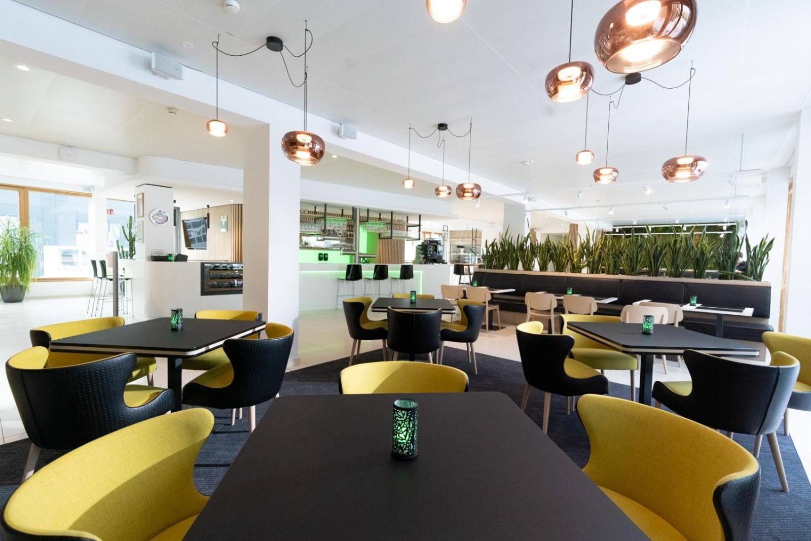 Dekra Congresshotel Wart Altensteig Bagian luar foto