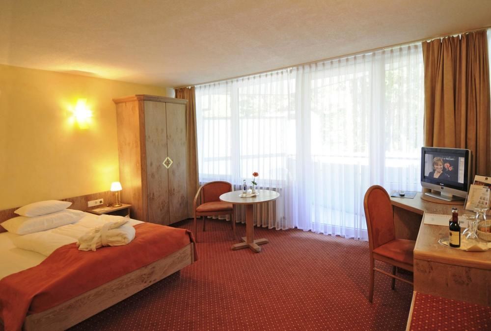 Dekra Congresshotel Wart Altensteig Bagian luar foto